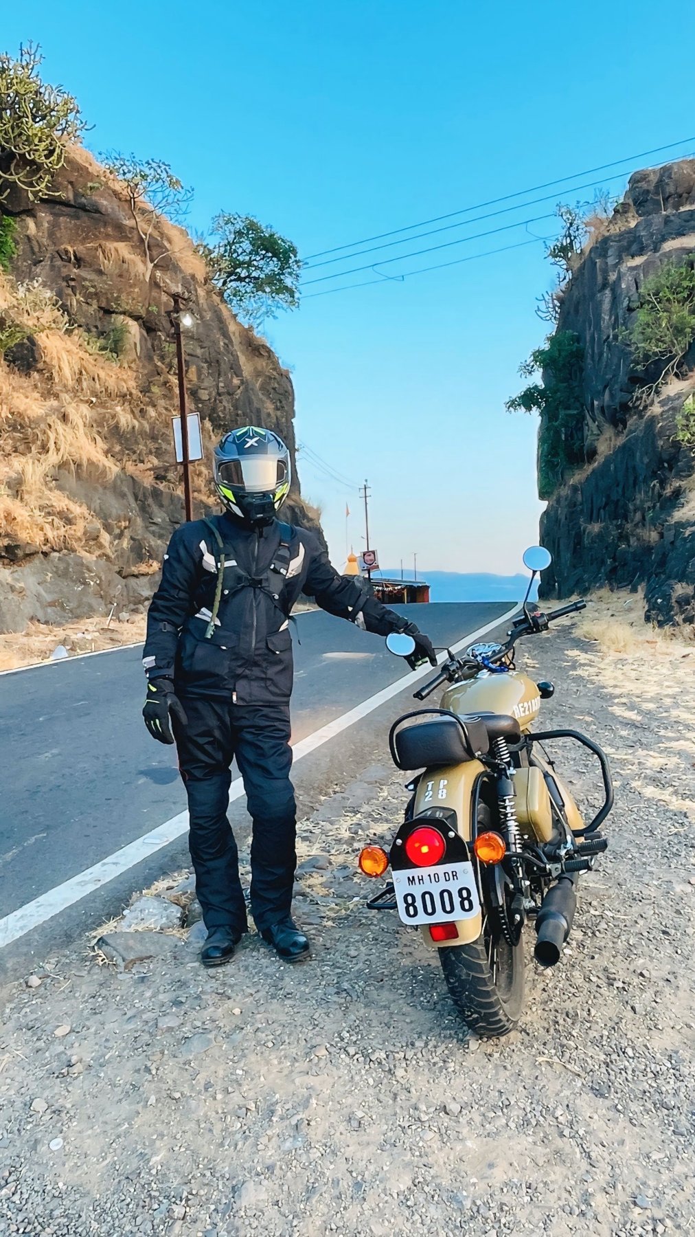 Classic 350 — canyon road mountain tour